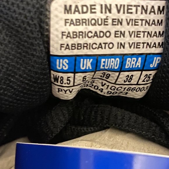 Mizuno Wave Bolt 5 Women's Volleyball Shoes - NWT - Picture 6 of 7